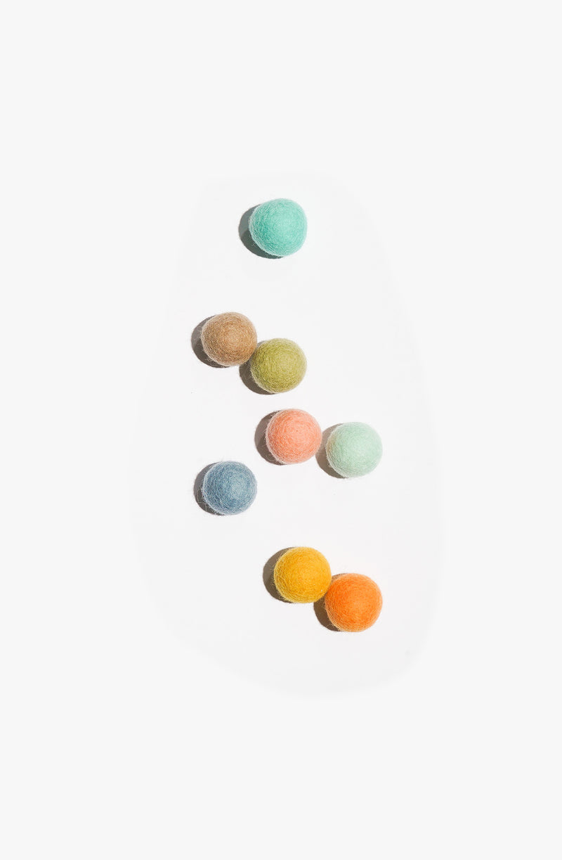 Small Wool Ball Set (8)