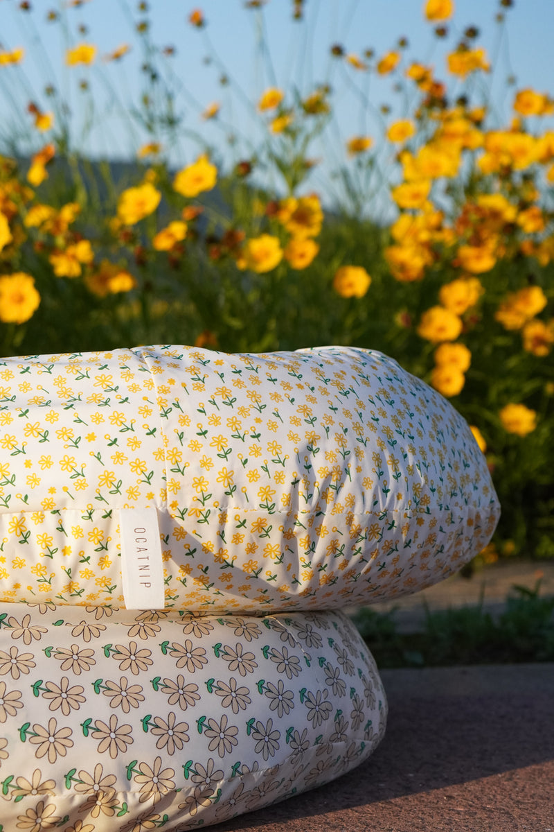 Sunny Poppy Pudding Bed