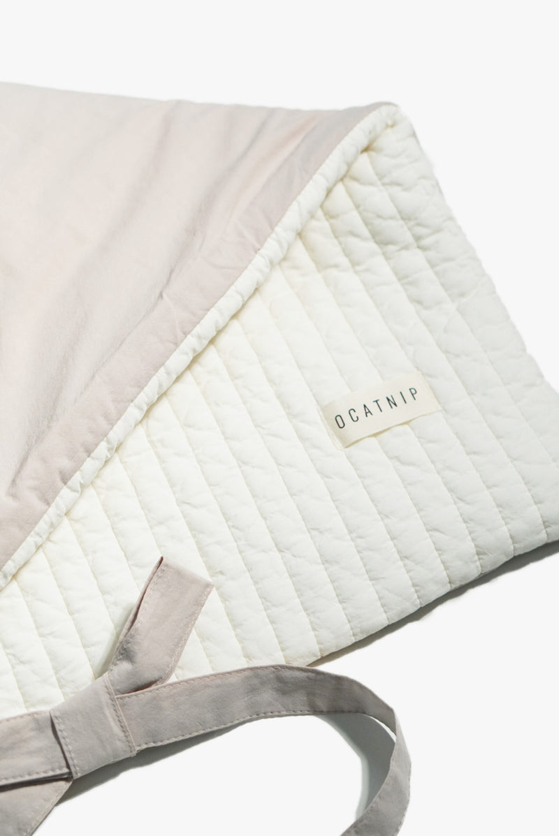 Oatmeal Roll-Up Bed